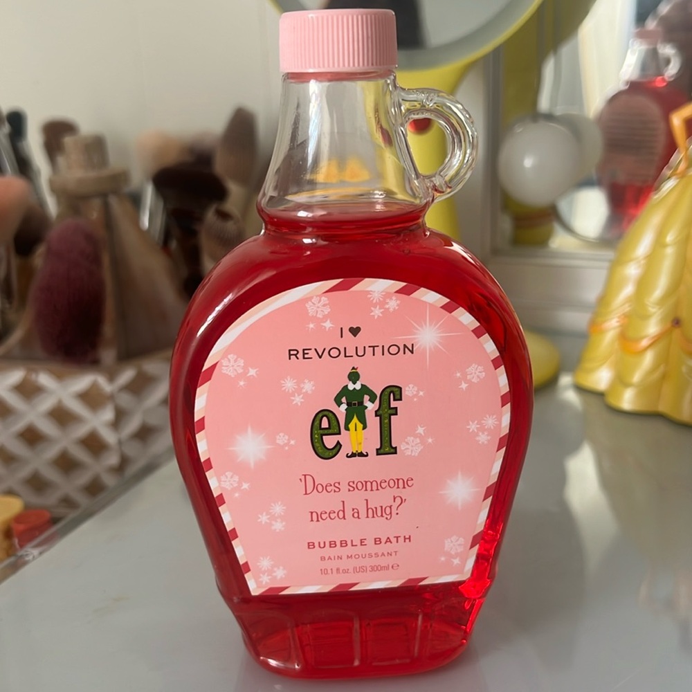 Brand New  I 💖 revolution Bubble Bath